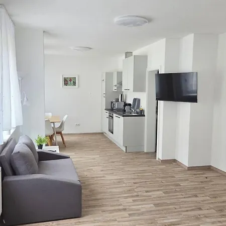 H-apartment 3 *